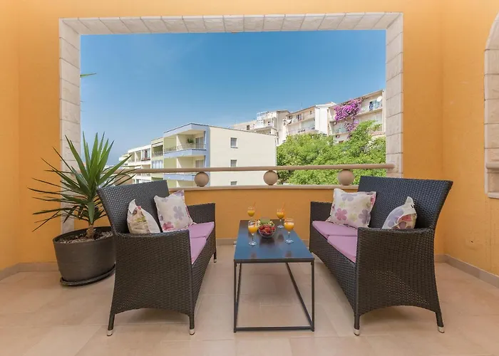 Apartments Villa Vujcic